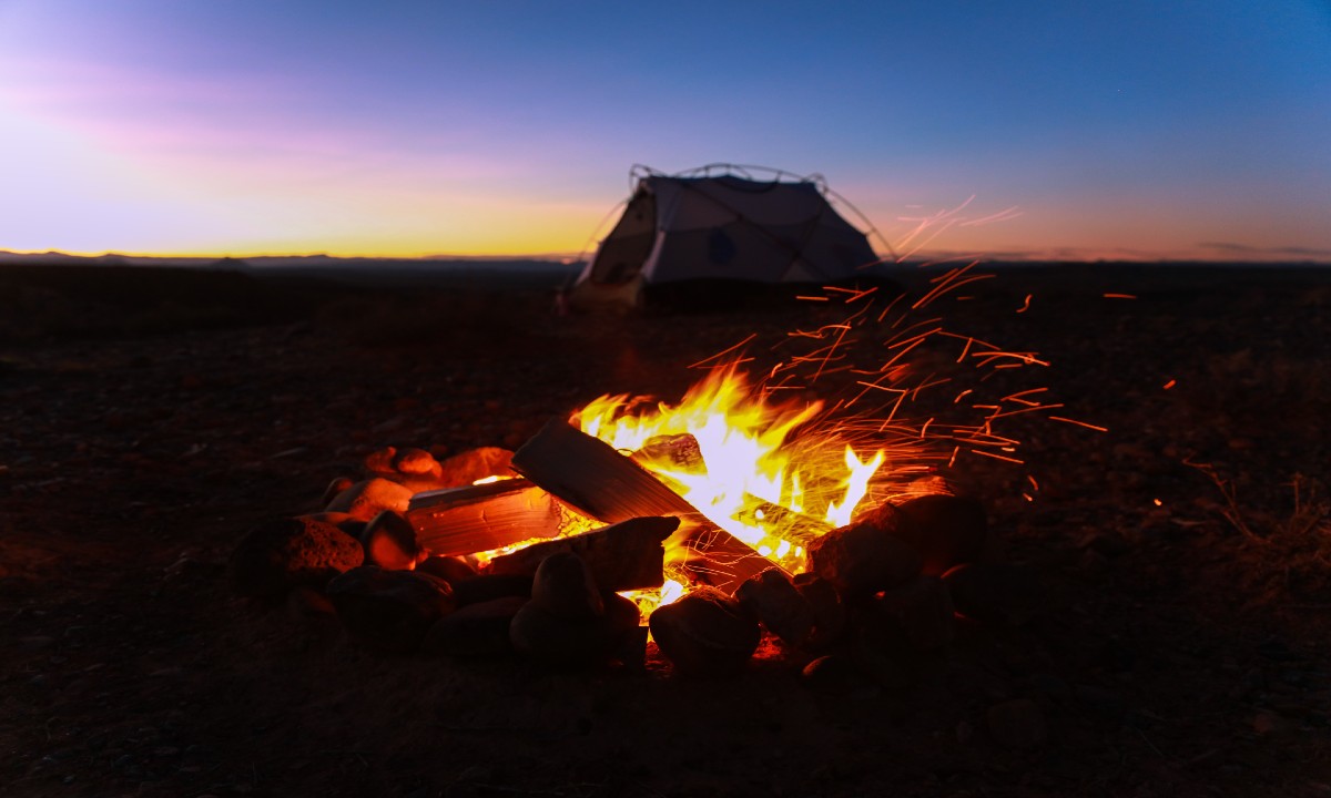 how-do-you-make-a-fire-in-nature-woodsmith